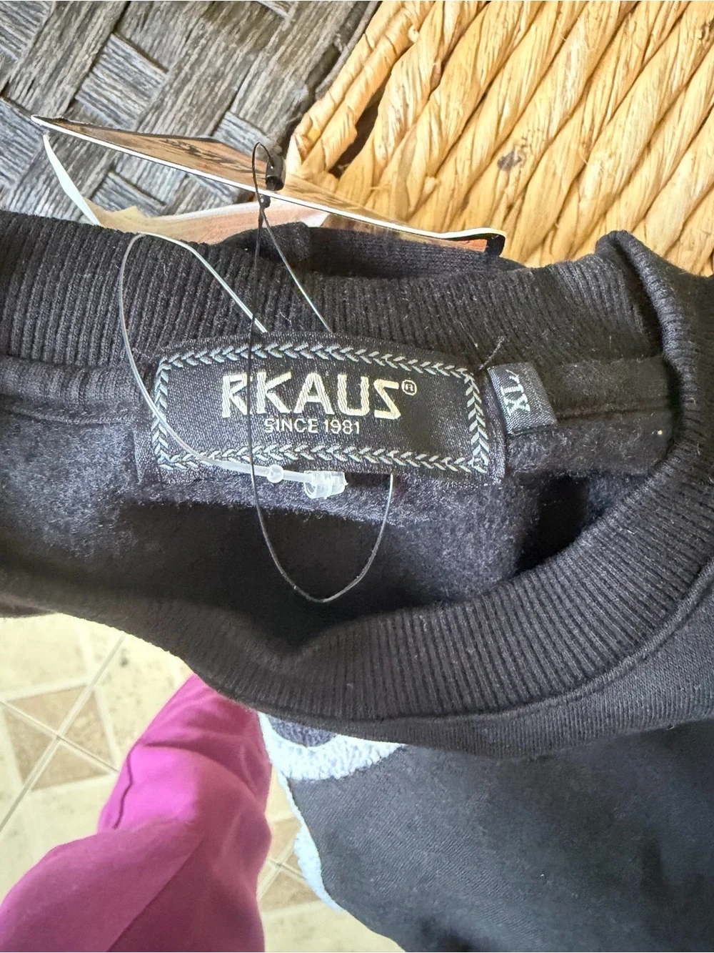 Rkaus black crewneck